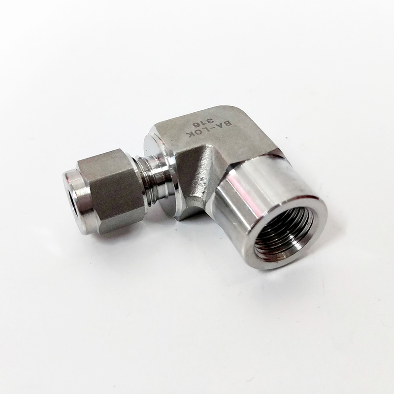 卡套式錐內螺彎通接頭 FE型